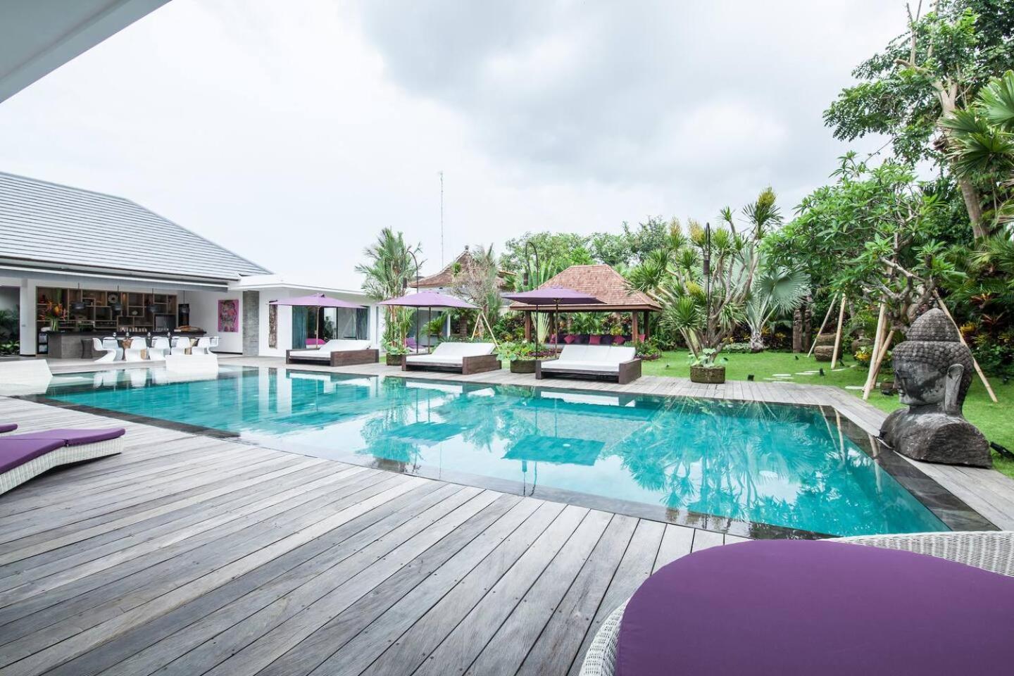 Luxueuse 61 Bedroom 18 Personnes Seminyak (Bali)