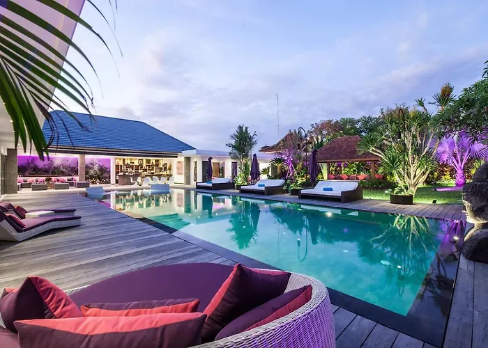 Seminyak Luxueuse Villa 61 Bedroom 18 Personnes